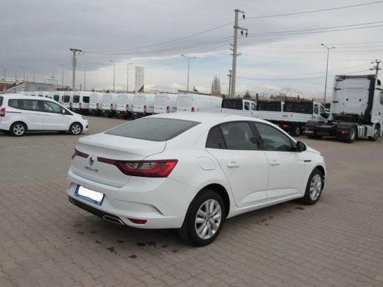 2022 RENAULT MEGANE 1.3 TCE JOY 140 Hp EDC