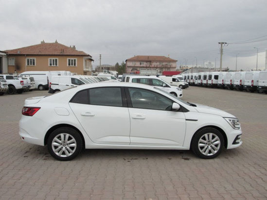 2022 RENAULT MEGANE 1.3 TCE JOY 140 Hp EDC