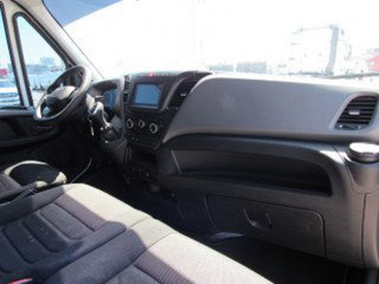 2023 IVECO DAILY 35C16 4100WB 18m3 HI-MATIC AC