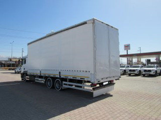 2012 MAN TGL 12.180 KAYAR ÇATI VE KAYAR PERDELİ