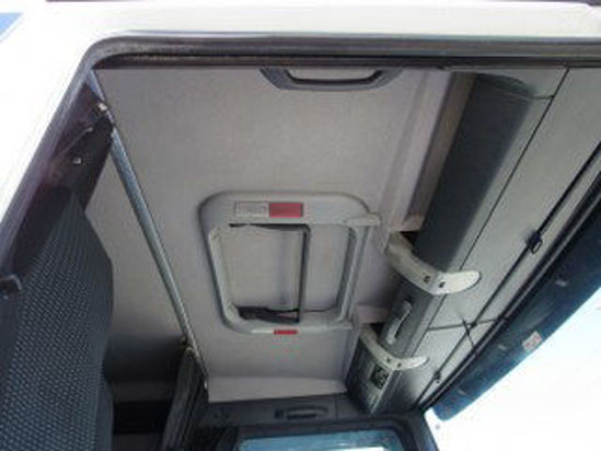2012 MAN TGL 12.180 KAYAR ÇATI VE KAYAR PERDELİ