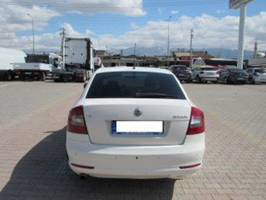 2011 MODEL SKODA OCTAVIA 1.6 TDI ELEGANCE DSG