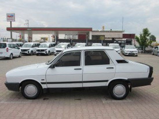 1994 MODEL RENAULT R 12