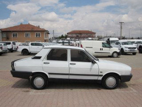 1994 MODEL RENAULT R 12