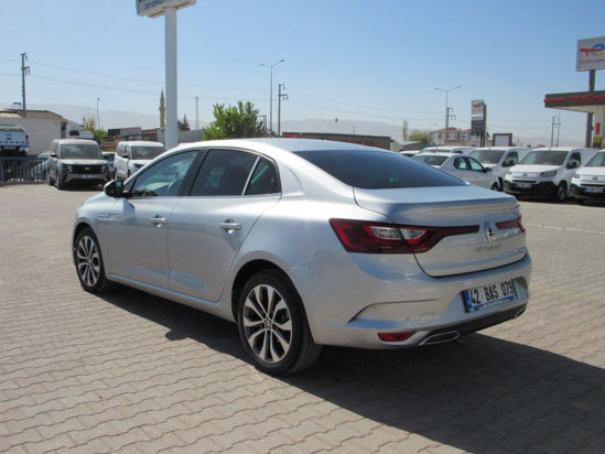 2024 MODEL MEGANE 1.5 DCİ İCON EDC