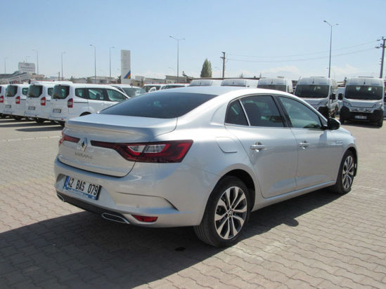 2024 MODEL MEGANE 1.5 DCİ İCON EDC