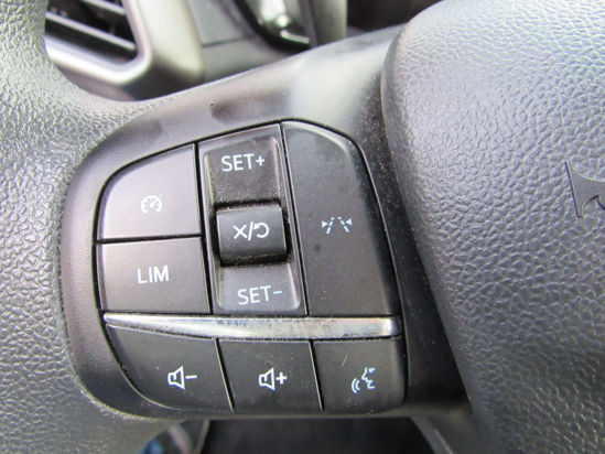 2023 TOURNEO COURIER KOMBİ 1.5 L TREND 100 HP AC