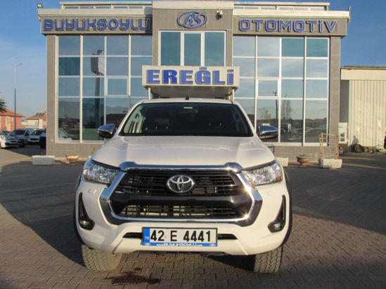 2022 MODEL TOYOTA HILUX 2.4 4X2 ADVENTURE