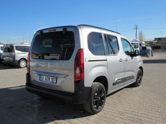2024 CİTROEN BERLİNGO 1.5 SHINE BOLD EAT8 130 HP