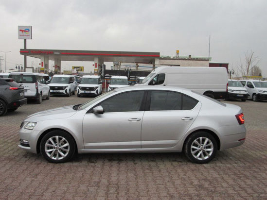 2017 MODEL OCTAVIA 1.6 TDI STYLE CR DSG