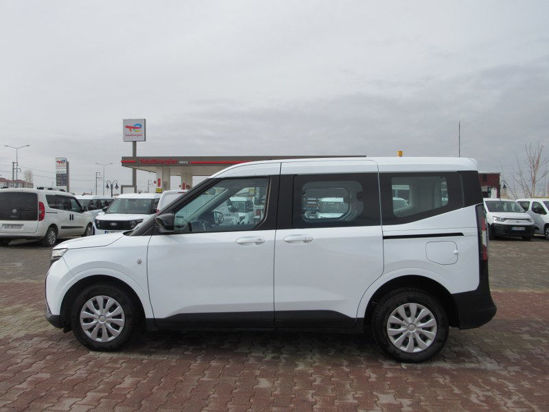 2024 TOURNEO COURİER 1.5 ECOBLUE DELUXE 100 HP