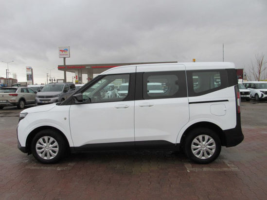 2024 TOURNEO COURİER 1.5 ECOBLUE DELUXE 100 HP