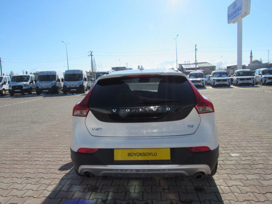 2013 MODEL VOLVO V 40 CROSS COUNTRY CAM TAVAN