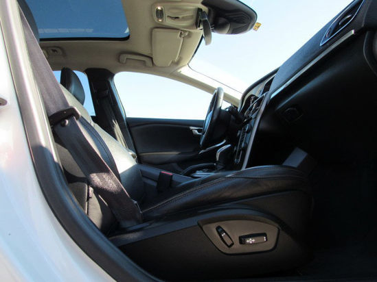 2013 MODEL VOLVO V 40 CROSS COUNTRY CAM TAVAN