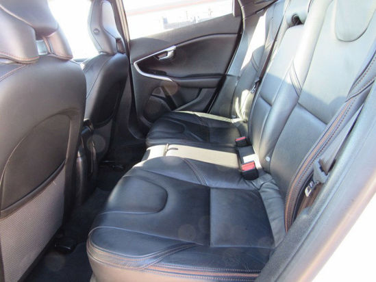 2013 MODEL VOLVO V 40 CROSS COUNTRY CAM TAVAN