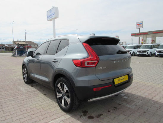 2018 MODEL VOLVO XC40 2.0 D3 MOMENTUM GEARTRONIC