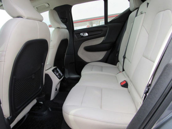 2018 MODEL VOLVO XC40 2.0 D3 MOMENTUM GEARTRONIC