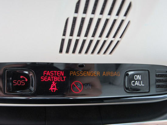 2018 MODEL VOLVO XC40 2.0 D3 MOMENTUM GEARTRONIC