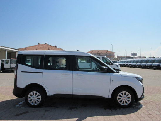 2024 TOURNEO COURİER 1.5 ECOBLUE DELUXE 100 HP