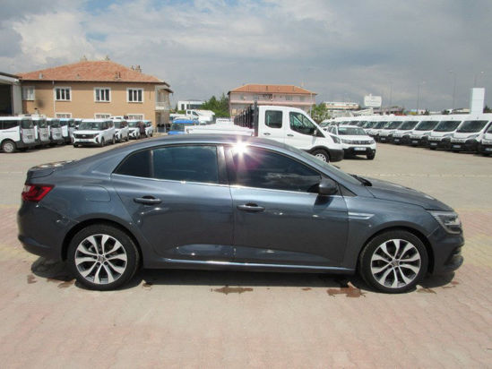 2021 MODEL MEGANE 1.5 BLUEDCİ İCON 115 Hp EDC