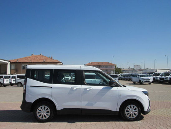 2024 TOURNEO COURİER 1.5 ECOBLUE DELUXE 100 HP